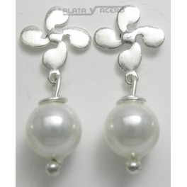 Post Silver Lauburu Earrings with hanging Pearl